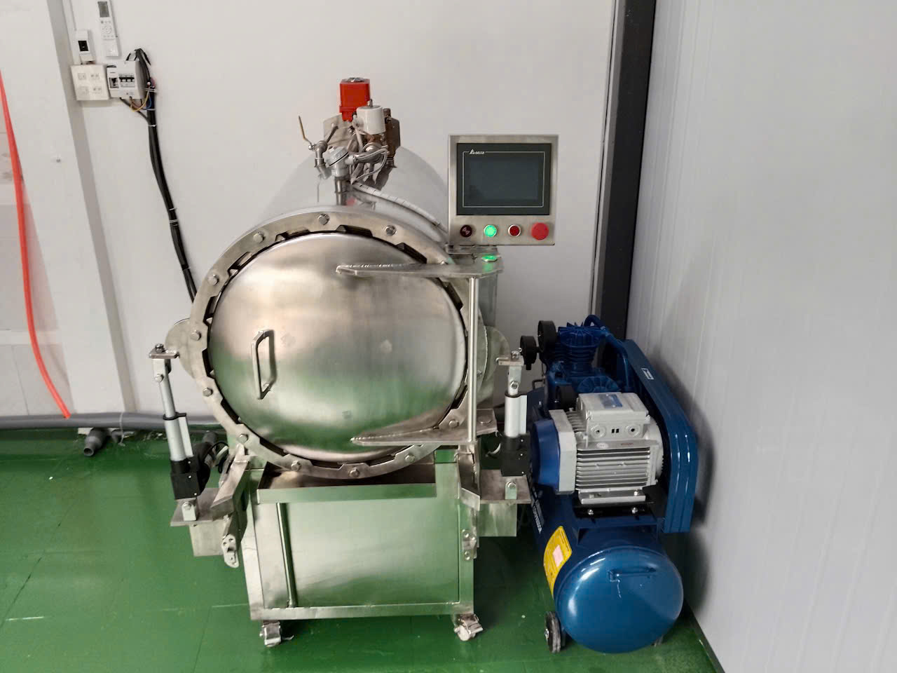 Máy hấp tiệt trùng